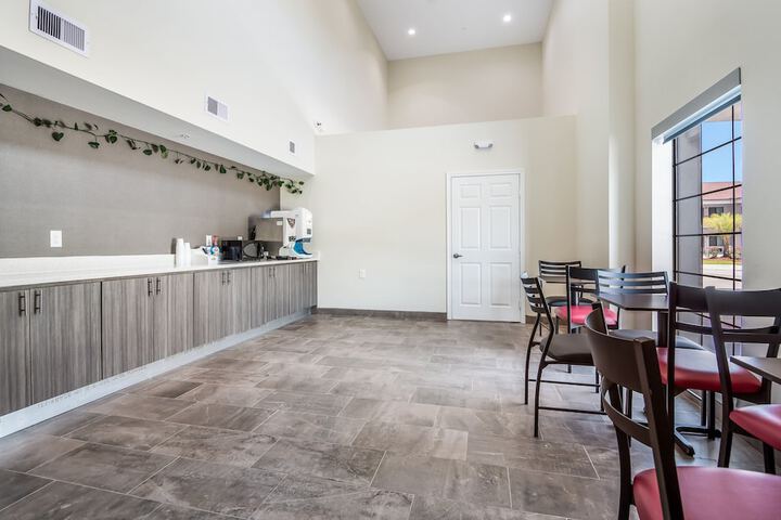 Breakfast area