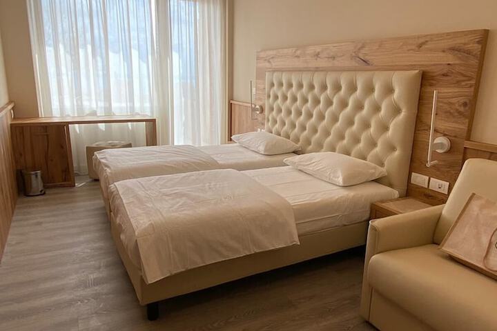 Room 26 of 121