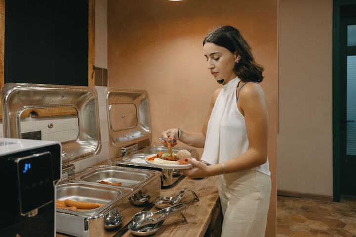 Dining 52 of 72