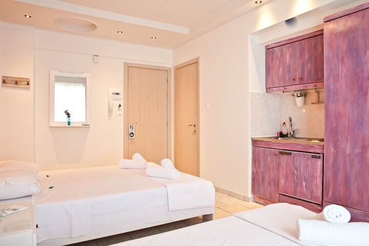 Room 11 of 39