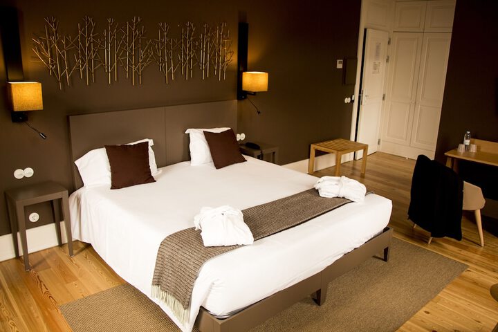 Room 8 of 51