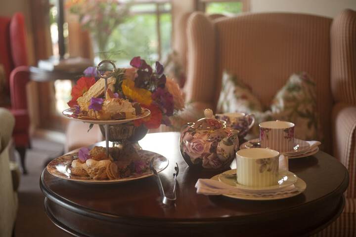 Dining Photos