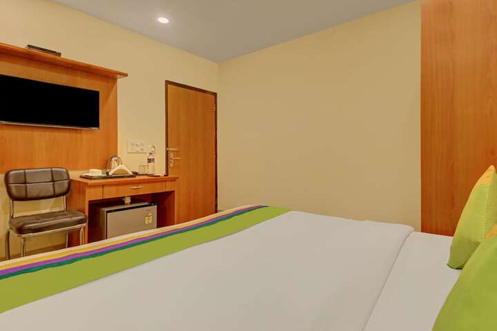 Room 14 of 50