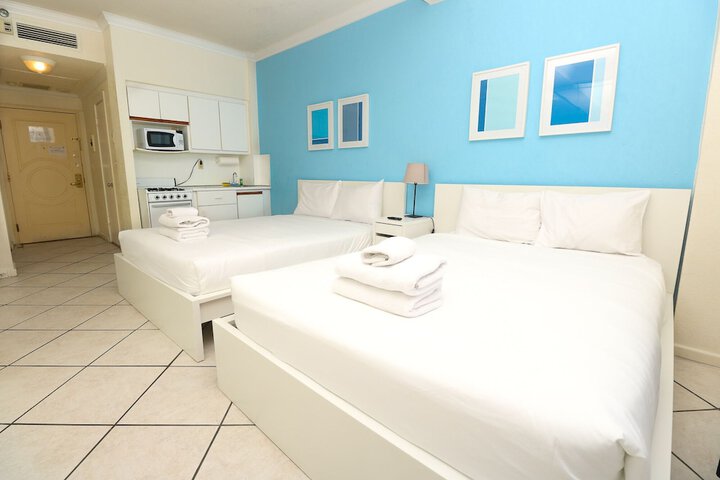 Room 4 of 27