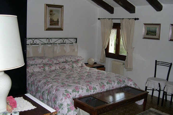 Room 2 of 41