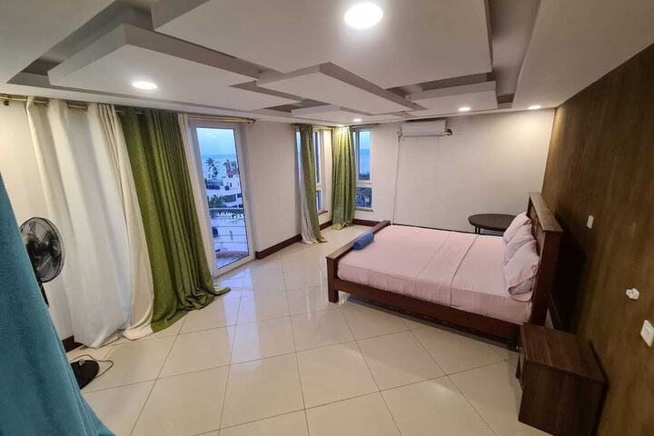 Room 87 of 190