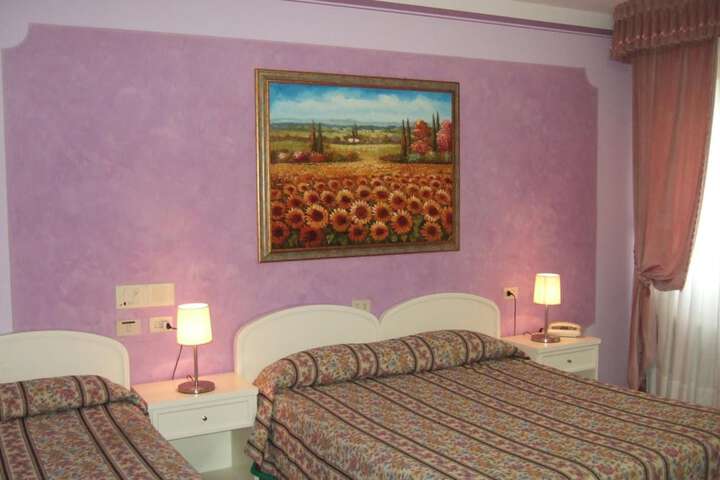 Room 21 of 66