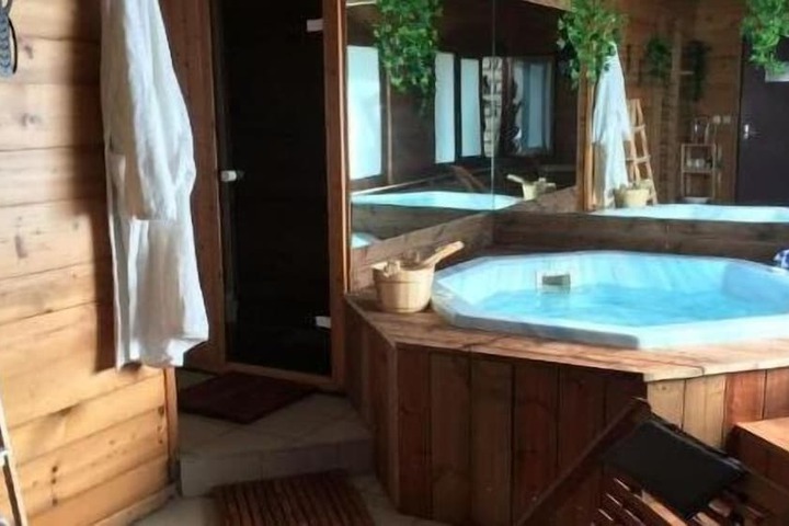 Spa 19 of 52