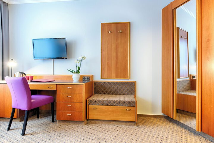 Room 12 of 57