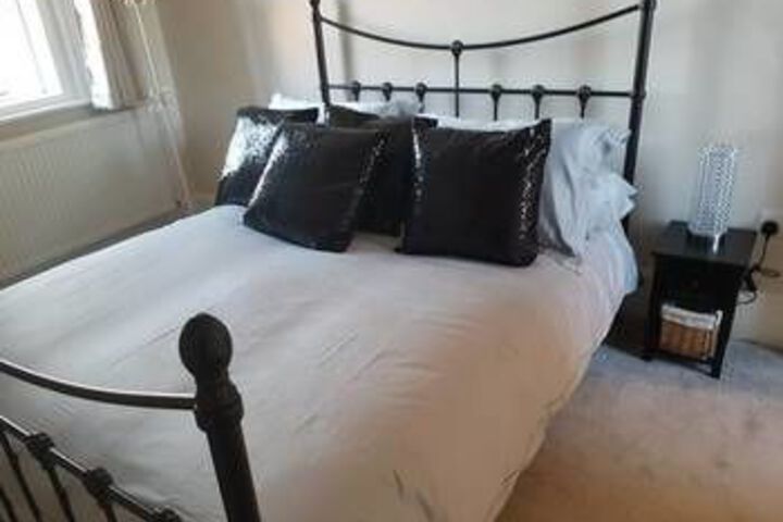 Room 3 of 20