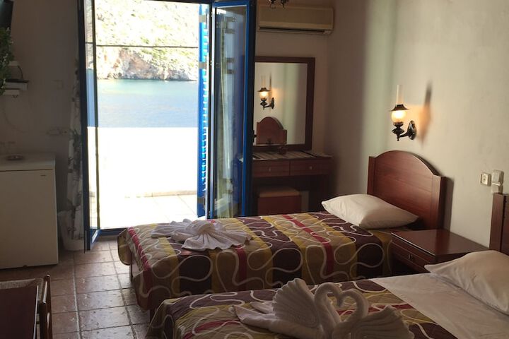 Room 6 of 57