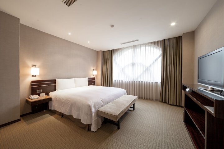 Room 5 of 72