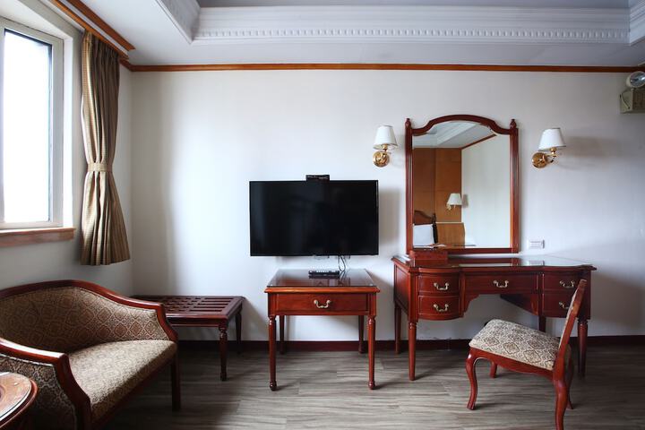 Room 15 of 56