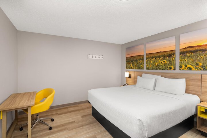 Room 27 of 55
