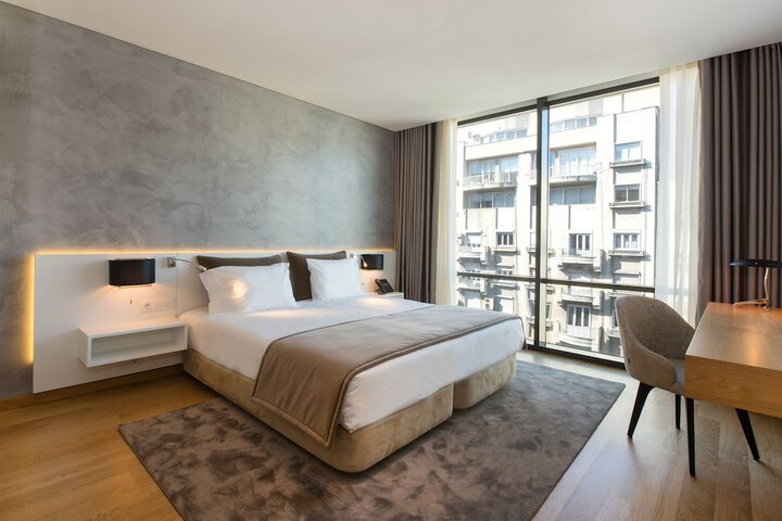 Room 14 of 91
