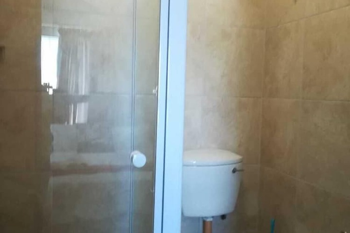 Room 20 of 38