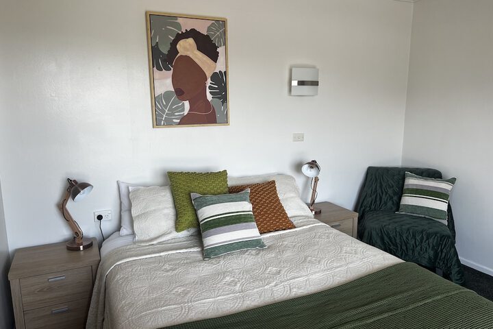 Room 11 of 26