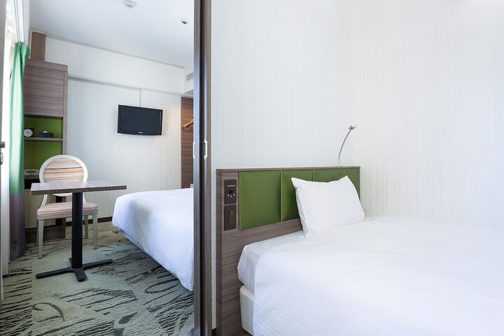 Room 15 of 39