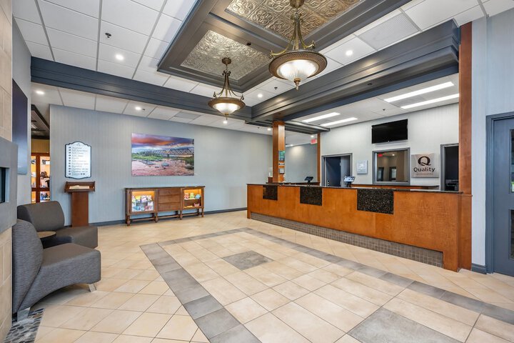 Hotel Interior 4 of 74