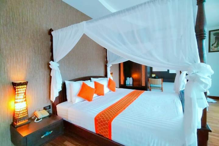 Room 15 of 49