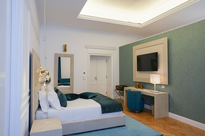 Room 10 of 59