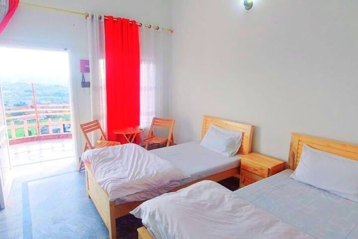 Red Rose Hotel & restaurent