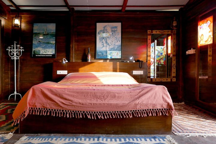 Room 46 of 129