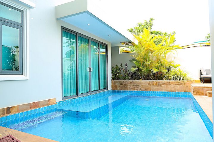 Pool 105 of 313