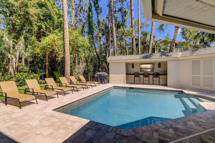 Pool 15 of 24