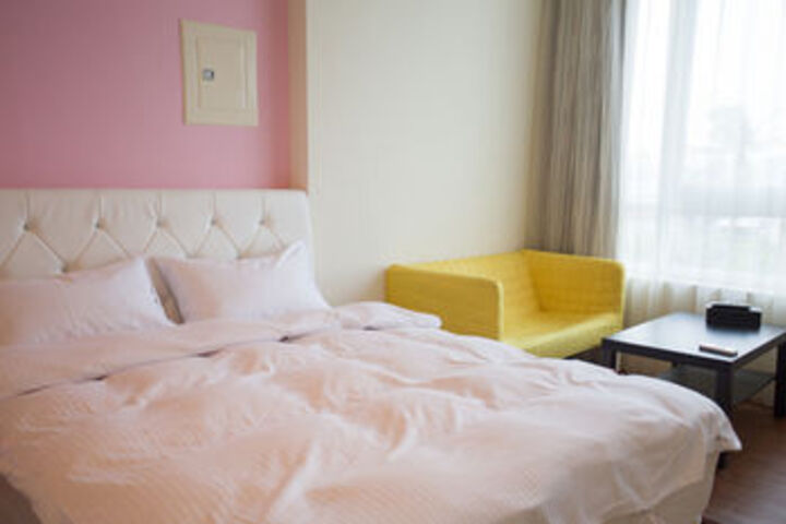 Room 8 of 22