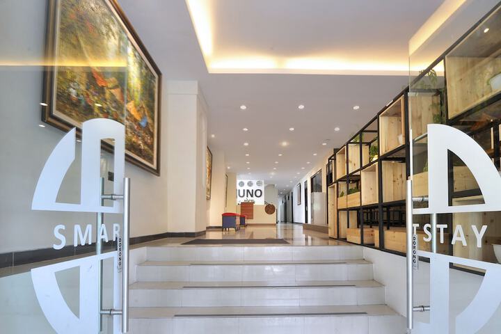 Uno Hotel