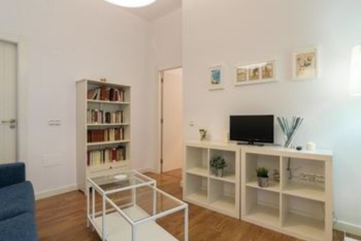 Room 42 of 49