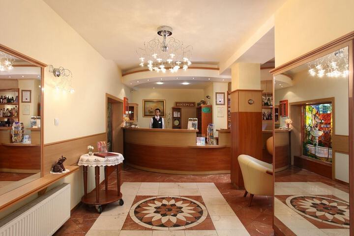 Guest Lobby