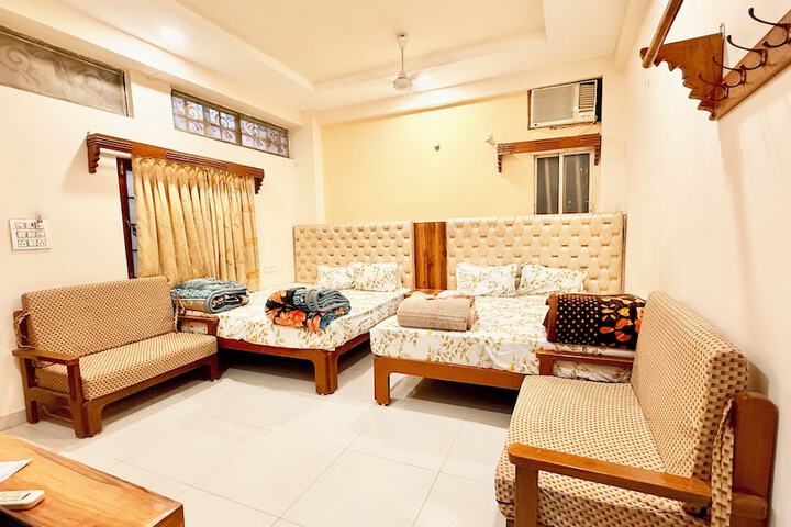 Hotel P & L near Mahakaleshwar Temple