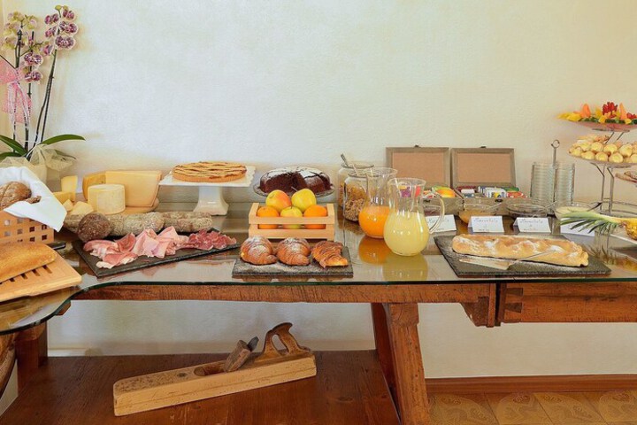 Dining Photos