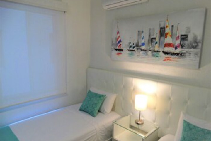 Room 8 of 26
