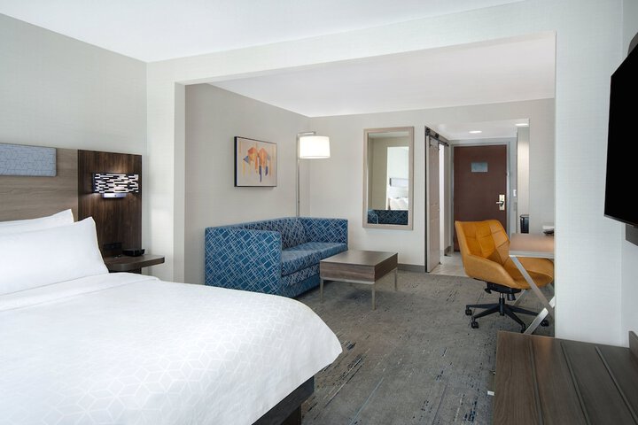 Room 14 of 53