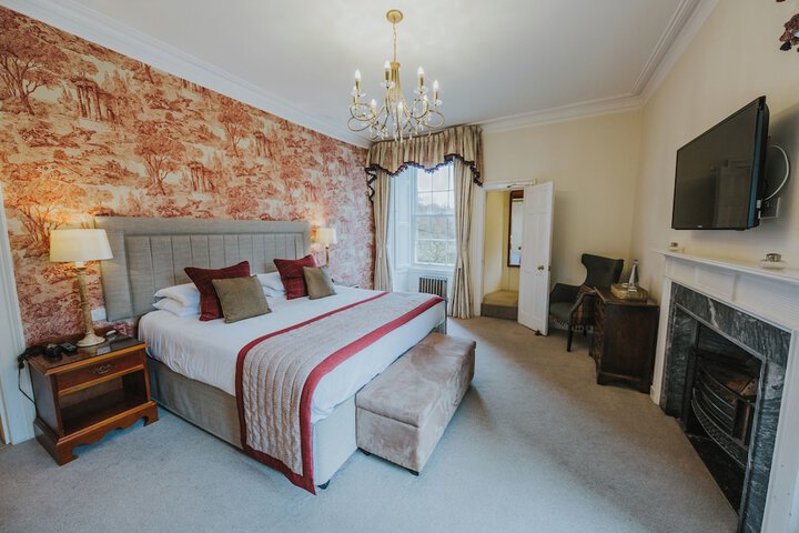 Room 20 of 93