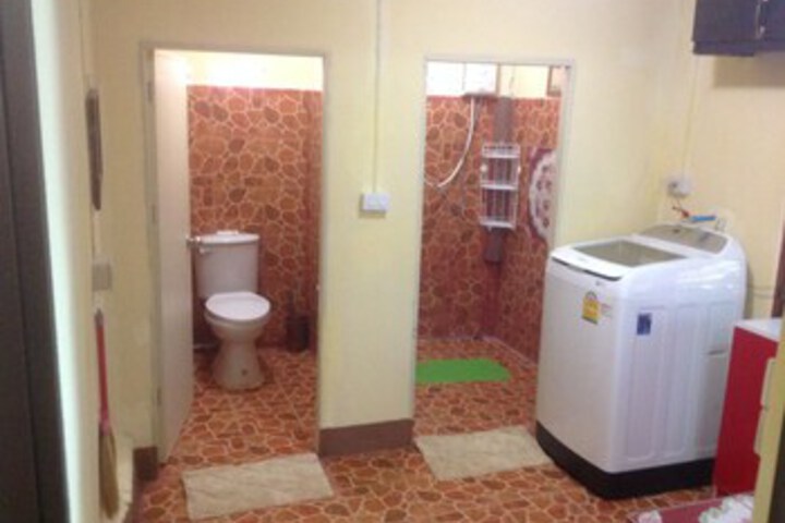 Room 13 of 21
