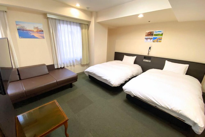 Room 16 of 71