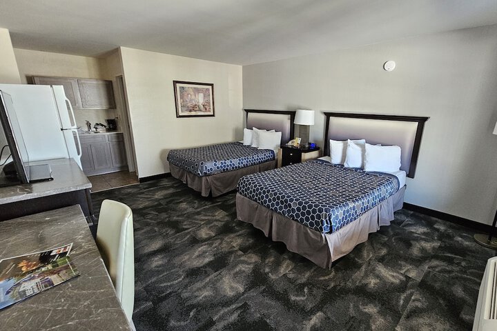 2 Double Beds (4 of 21)