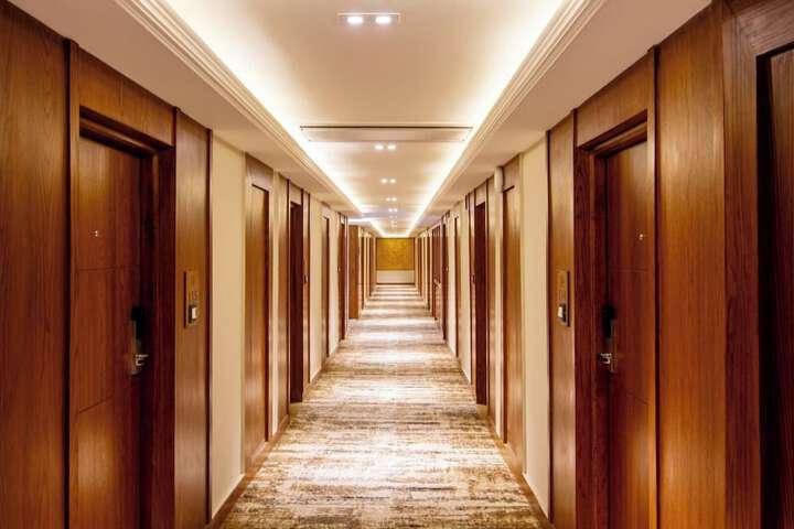 Entrance & Lobby