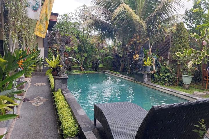 Super OYO Capital O Pondok Ayu Homestay