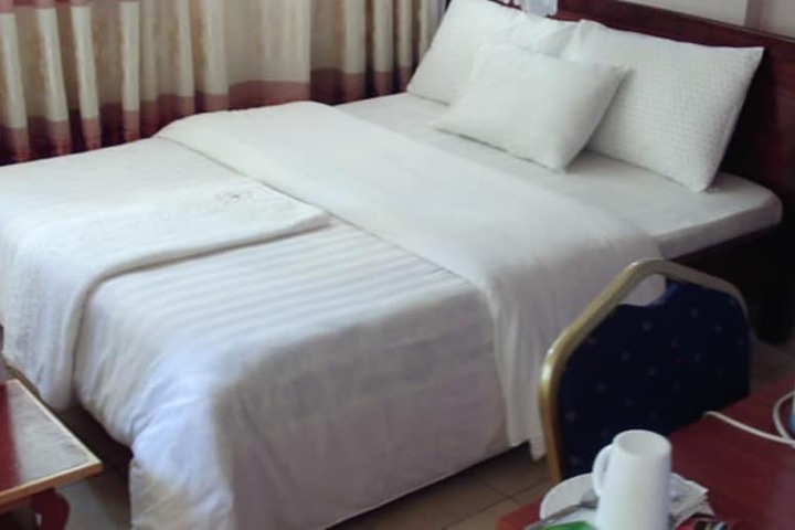 Room 9 of 108