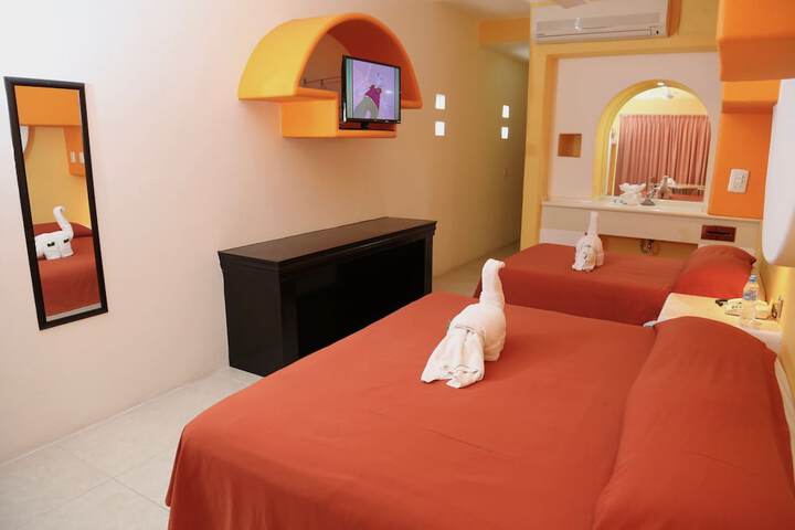 Room 9 of 37