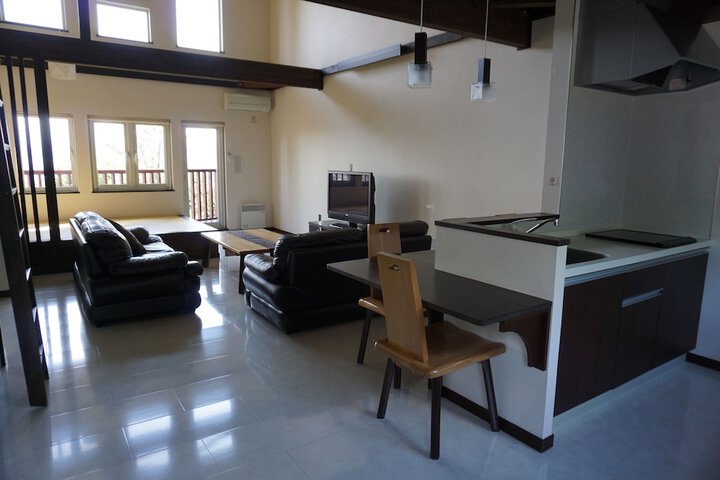 Room 4 of 21