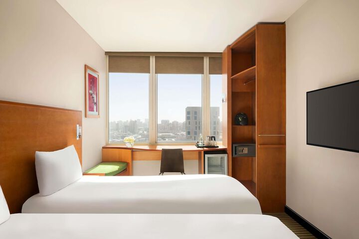 Room 20 of 111