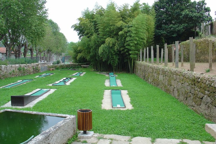Mini-golf