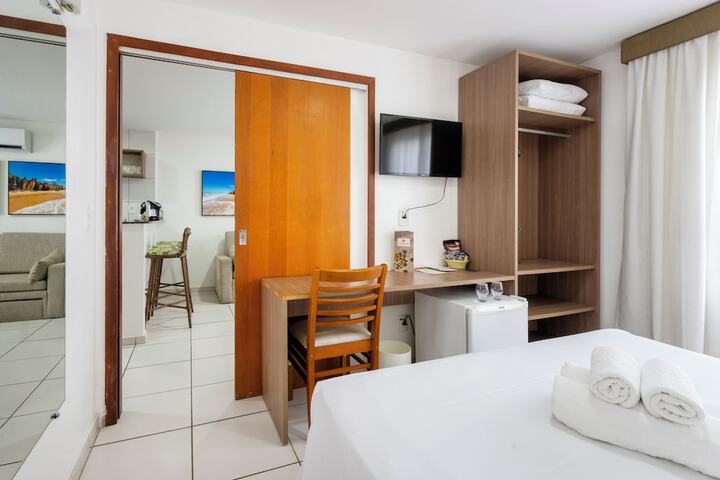 Room 12 of 37