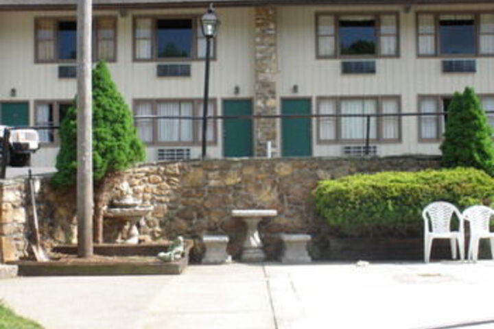 Hotel 5 of 40